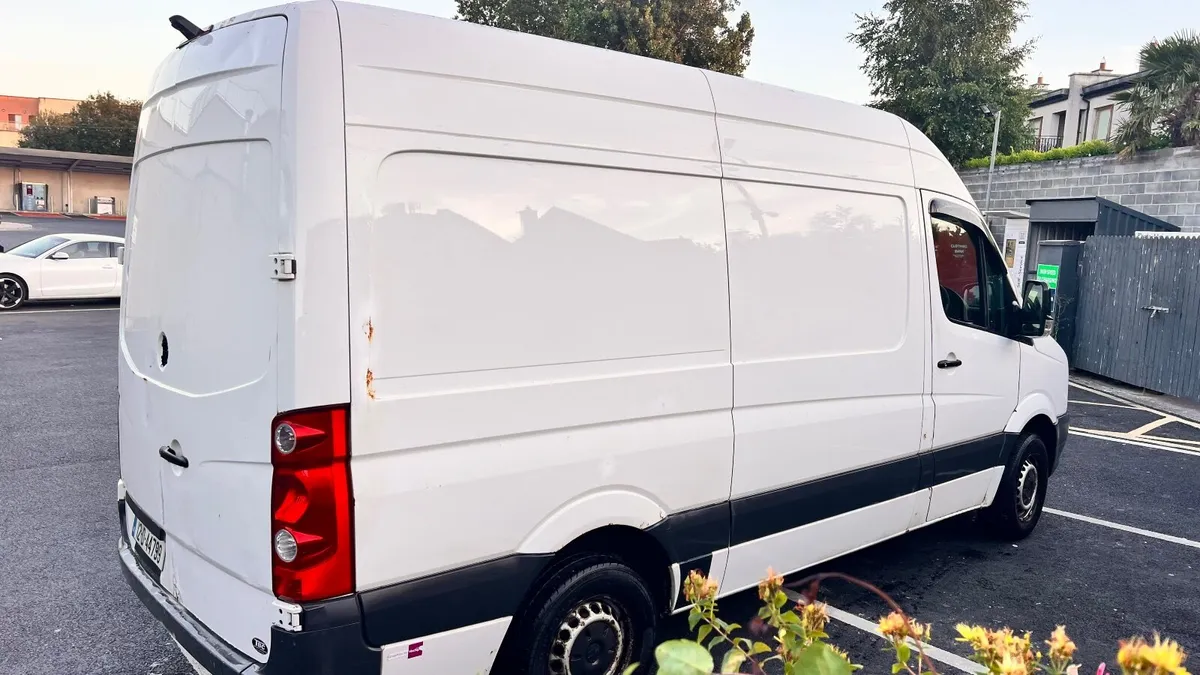 Volkswagen Crafter Van 2012 (overheating) - Image 3
