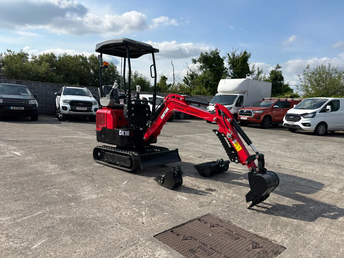 kUBOTA POWERED CAPTOK CK16 MINI EXCAVATOR - Image 3