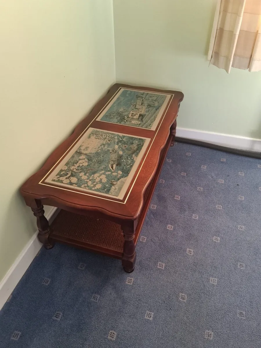 Coffee table - Image 1