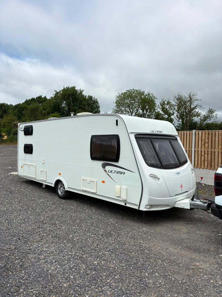 Lunar Ultima 6berth with fixed Bunkbed - Image 2