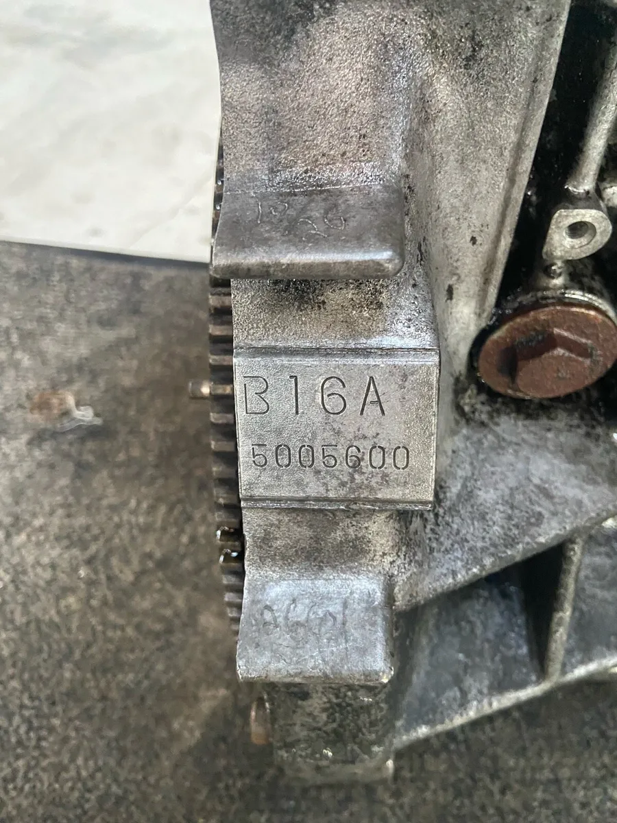 B16A engine - Image 3