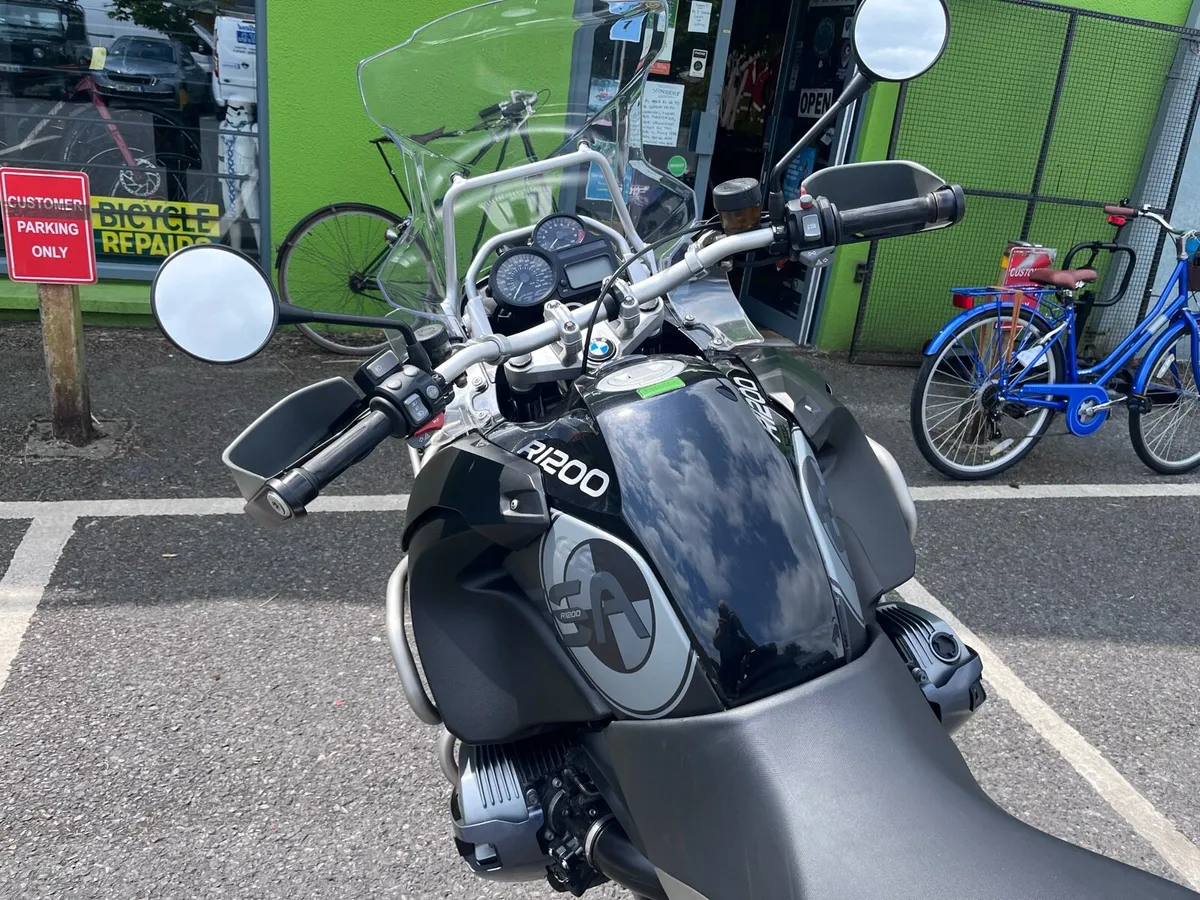 BMW GS 1200 Triple Black - Image 2
