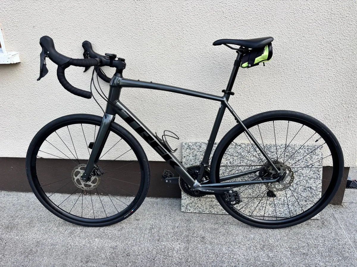 58cm Trek Domane AL 5 Gen 3 Disc - Image 1