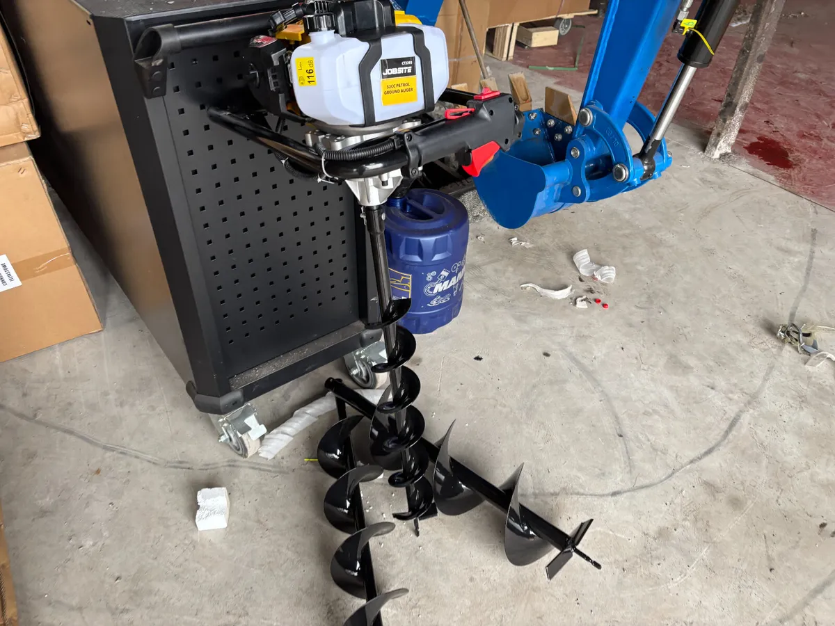Jobsite Petrol Earth Auger - Image 2