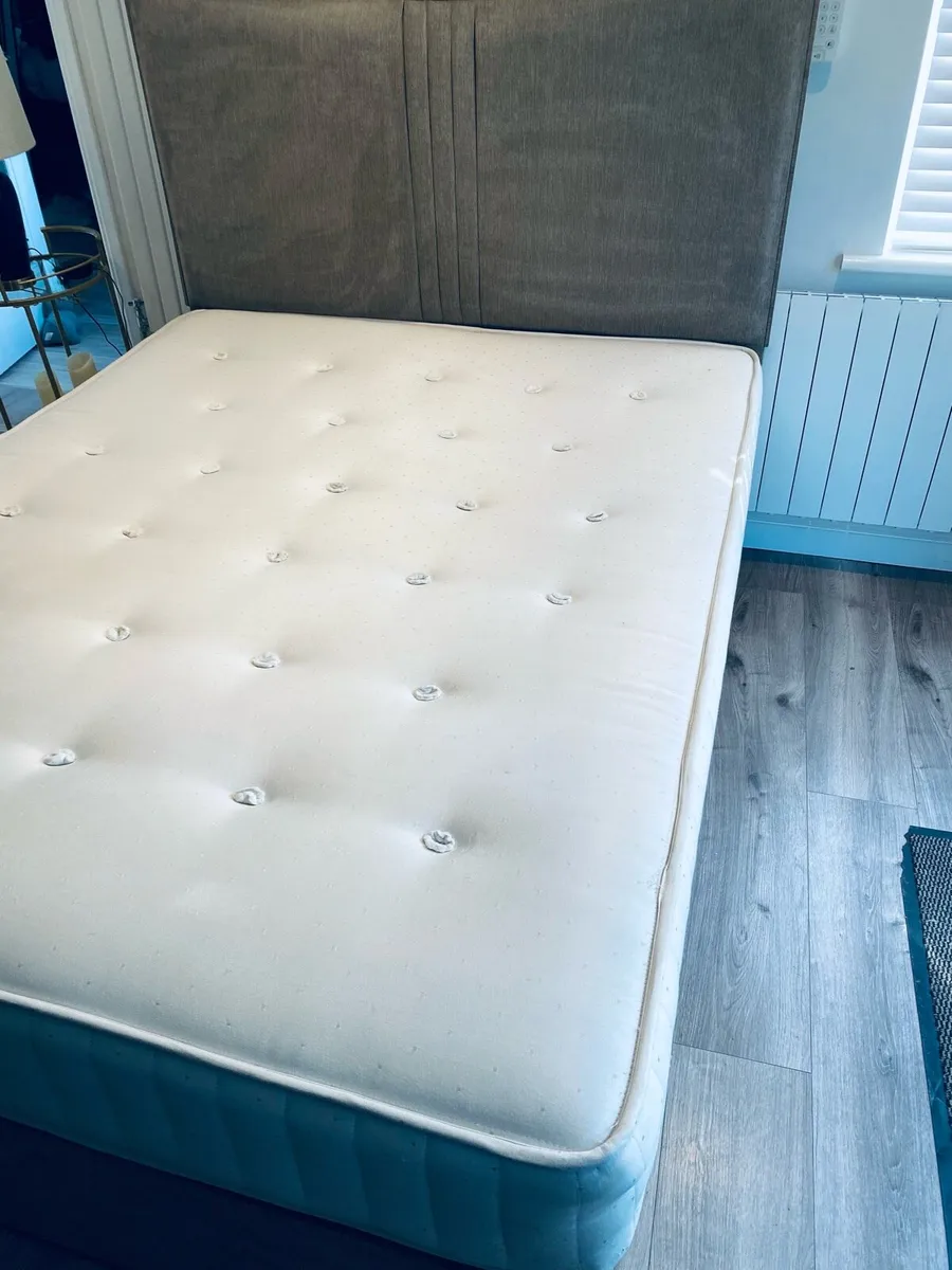 Stylish King Size bed and Respa mattress - Image 1