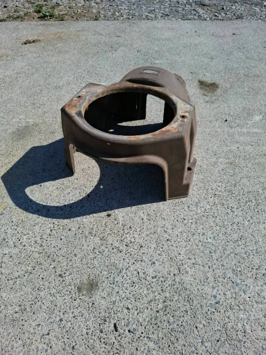Vicon fertiliser spreader drive cover - Image 1