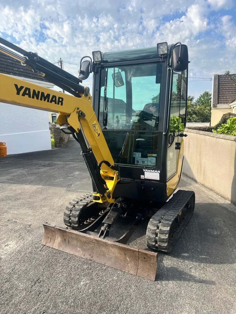 Yanmar sv18 mini digger - Image 2