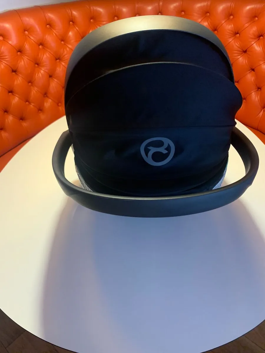 Cybex Cloud T i-Size Car Seat + Base - Image 3