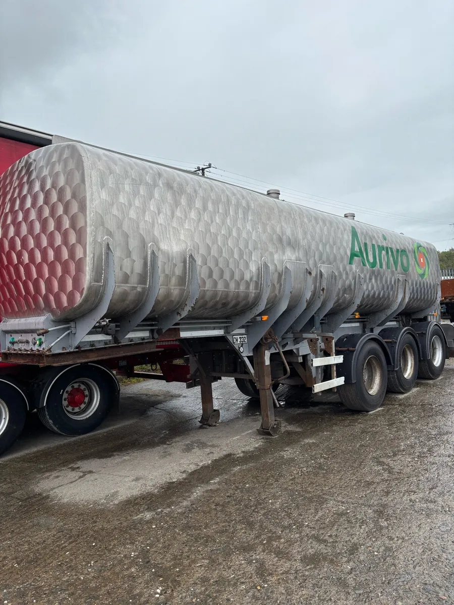 Stainless tanker - Image 1