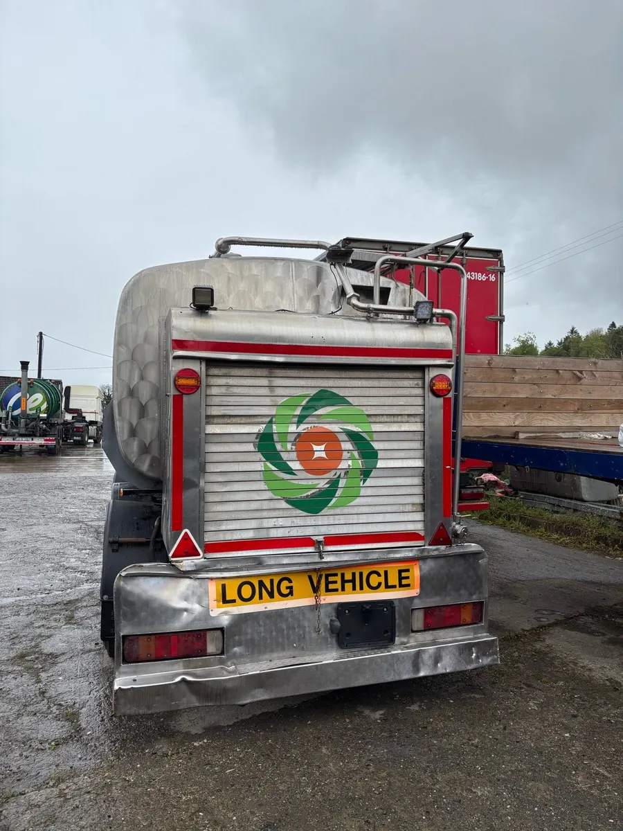 Stainless tanker - Image 3
