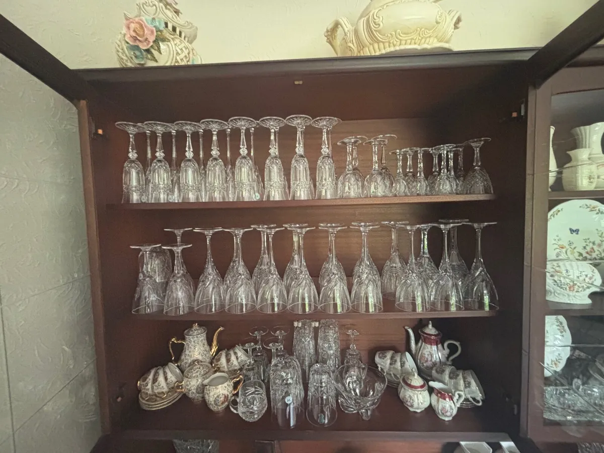 Rossmore furniture and sets of china - Image 2