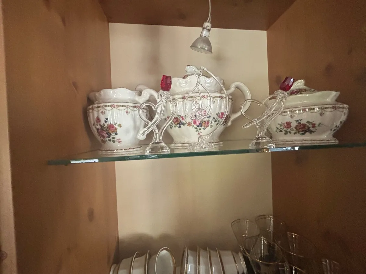Rossmore furniture and sets of china - Image 3