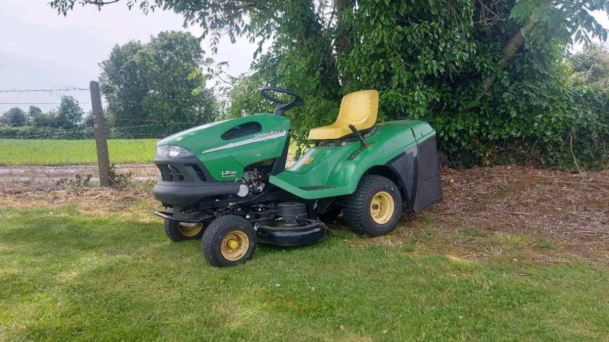 John Deere lr135 ride on mower for sale - Image 1