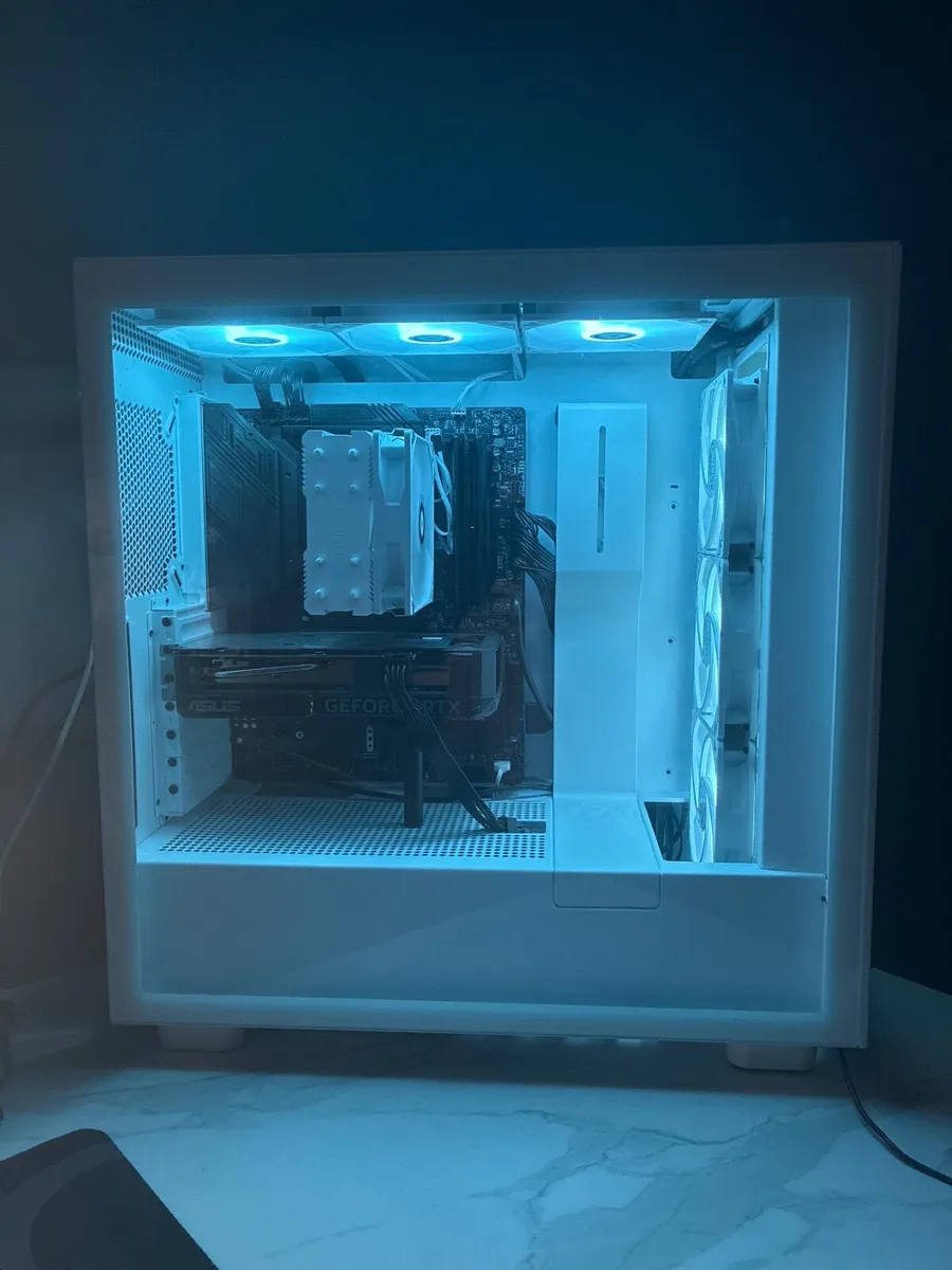 GAMING PC - Image 1