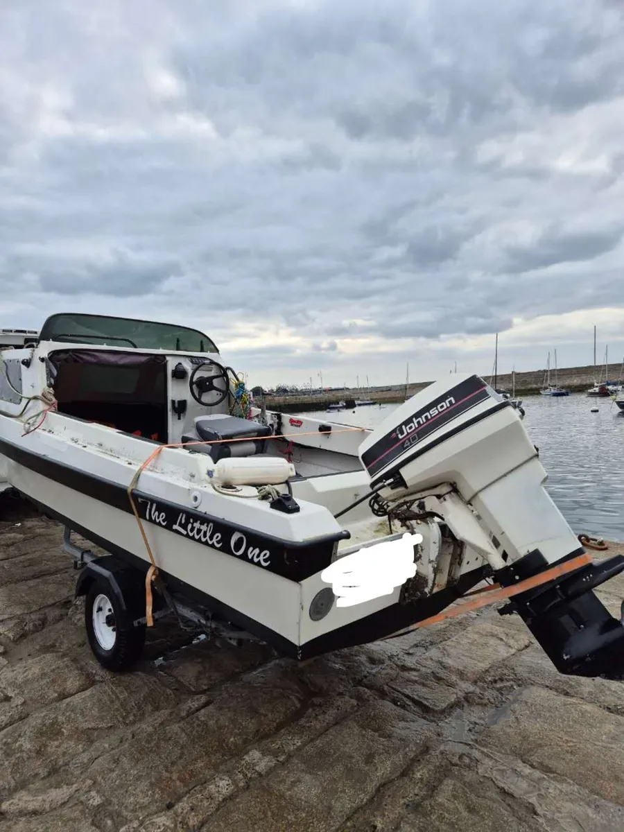 Fish boat - Image 1