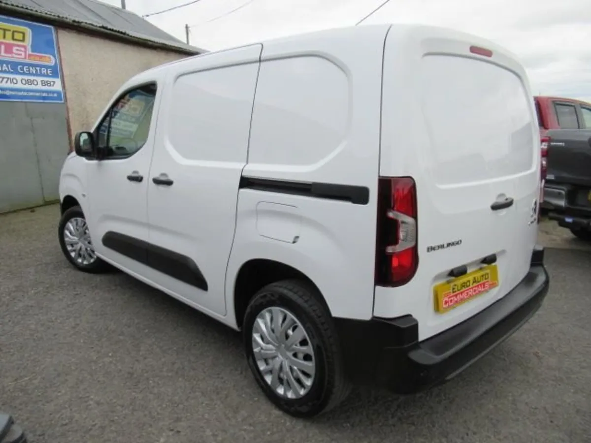 1.5 BlueHDi 1000 Enterprise Edition M Panel Van 5d - Image 2