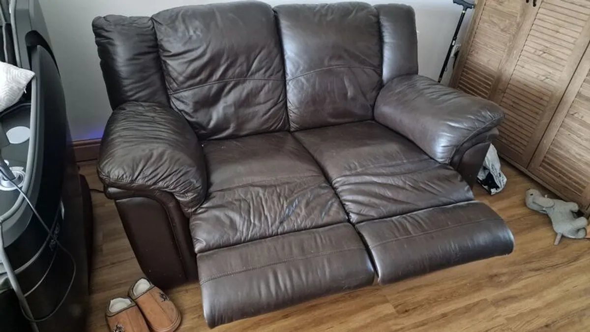 leather - Image 1