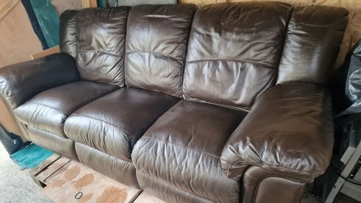 leather - Image 4