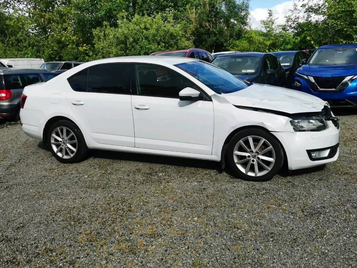142 Skoda Octavia - Image 1