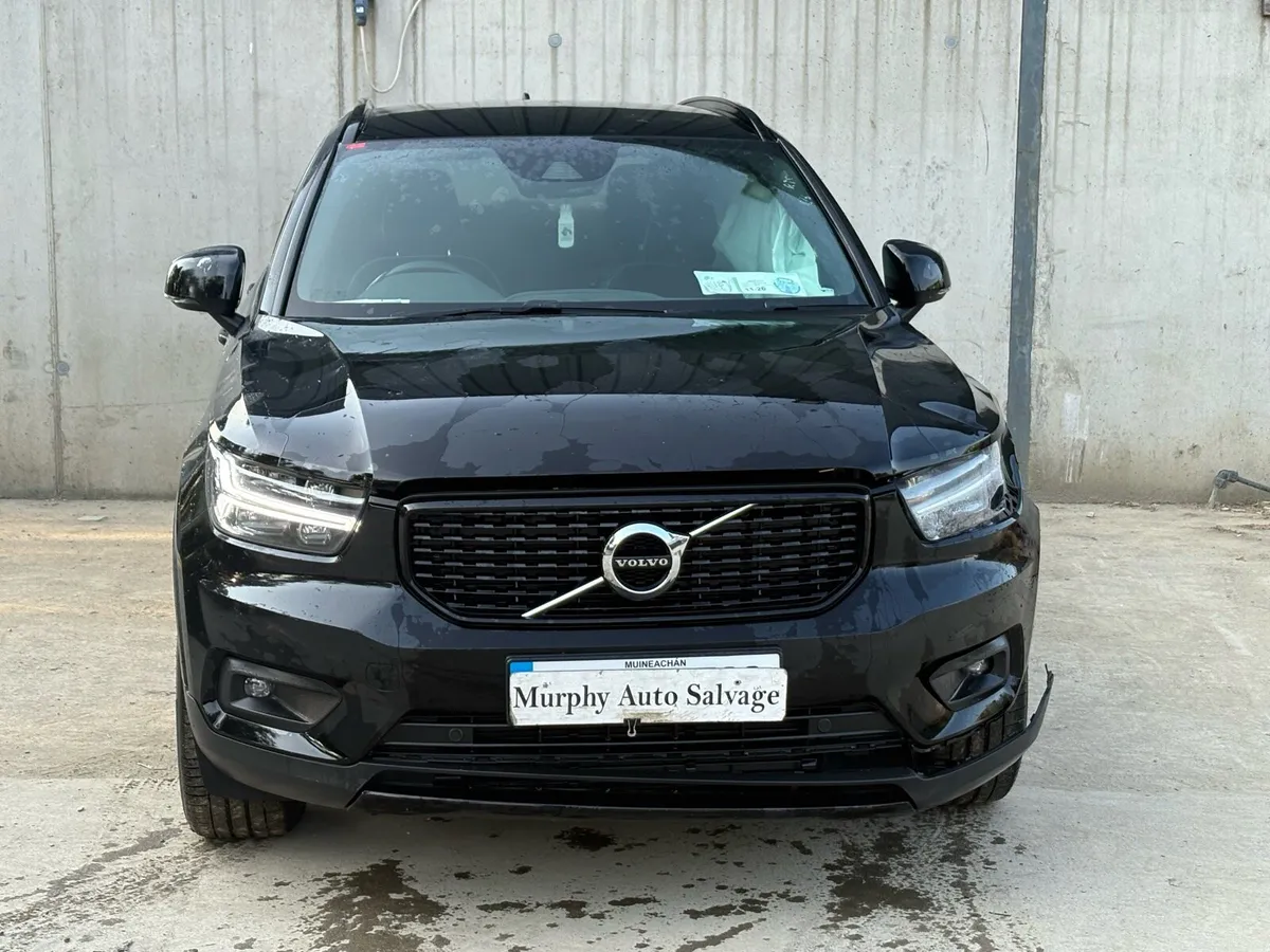 2020 Volvo XC40 parts - Image 1