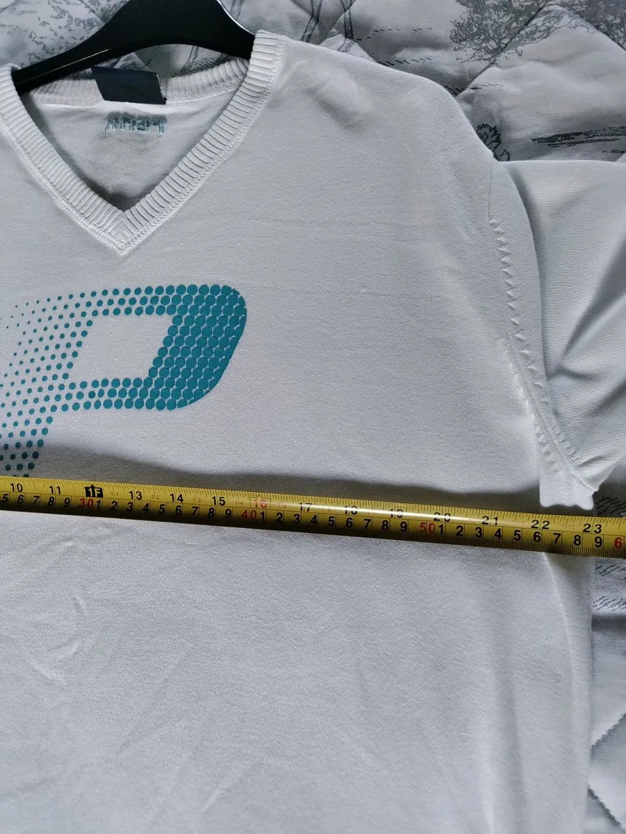 Peak Performance sweater XXL - Image 3