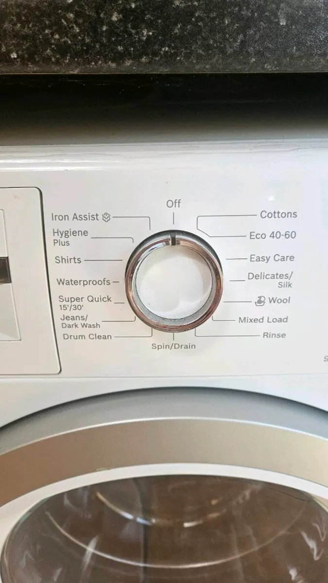 Bosch Series 4 Washing Machine 9kg / 1400 RPM - Image 2