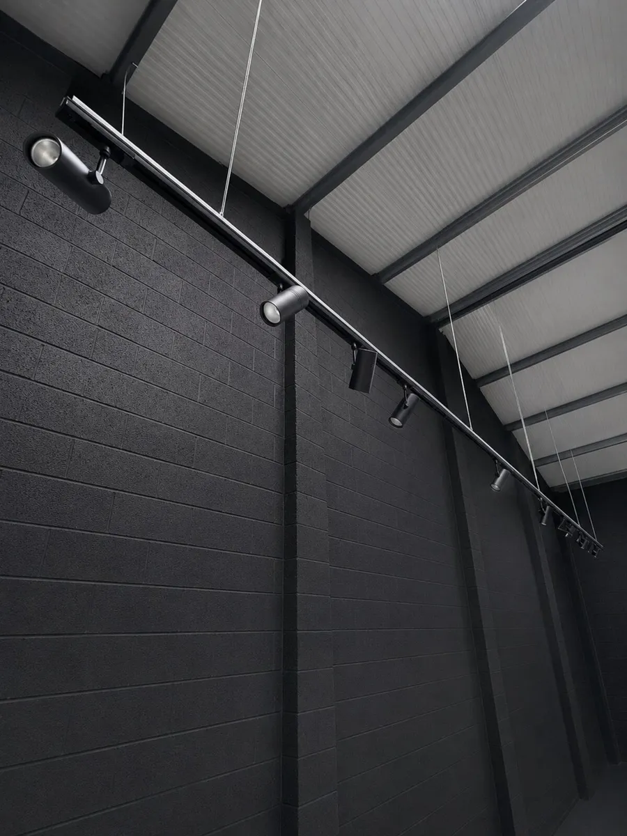 Track lighting - Image 3