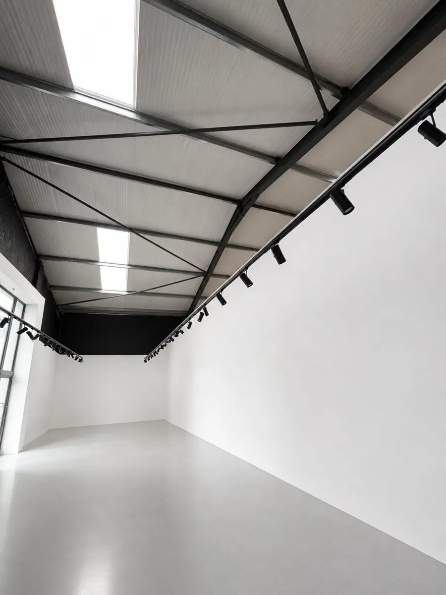 Track lighting - Image 2