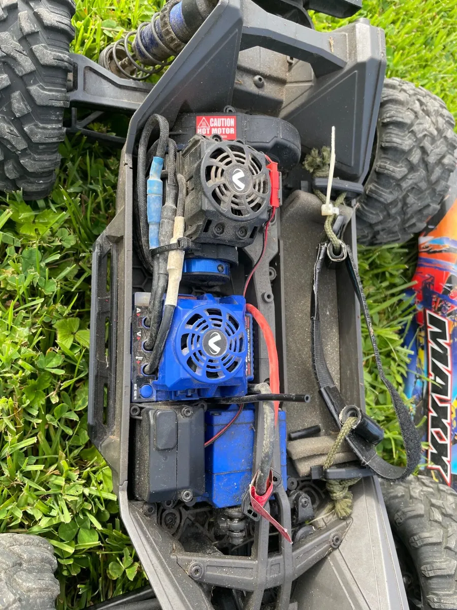 Traxxas Maxx RC Car Truck 1/10 scale - Image 3
