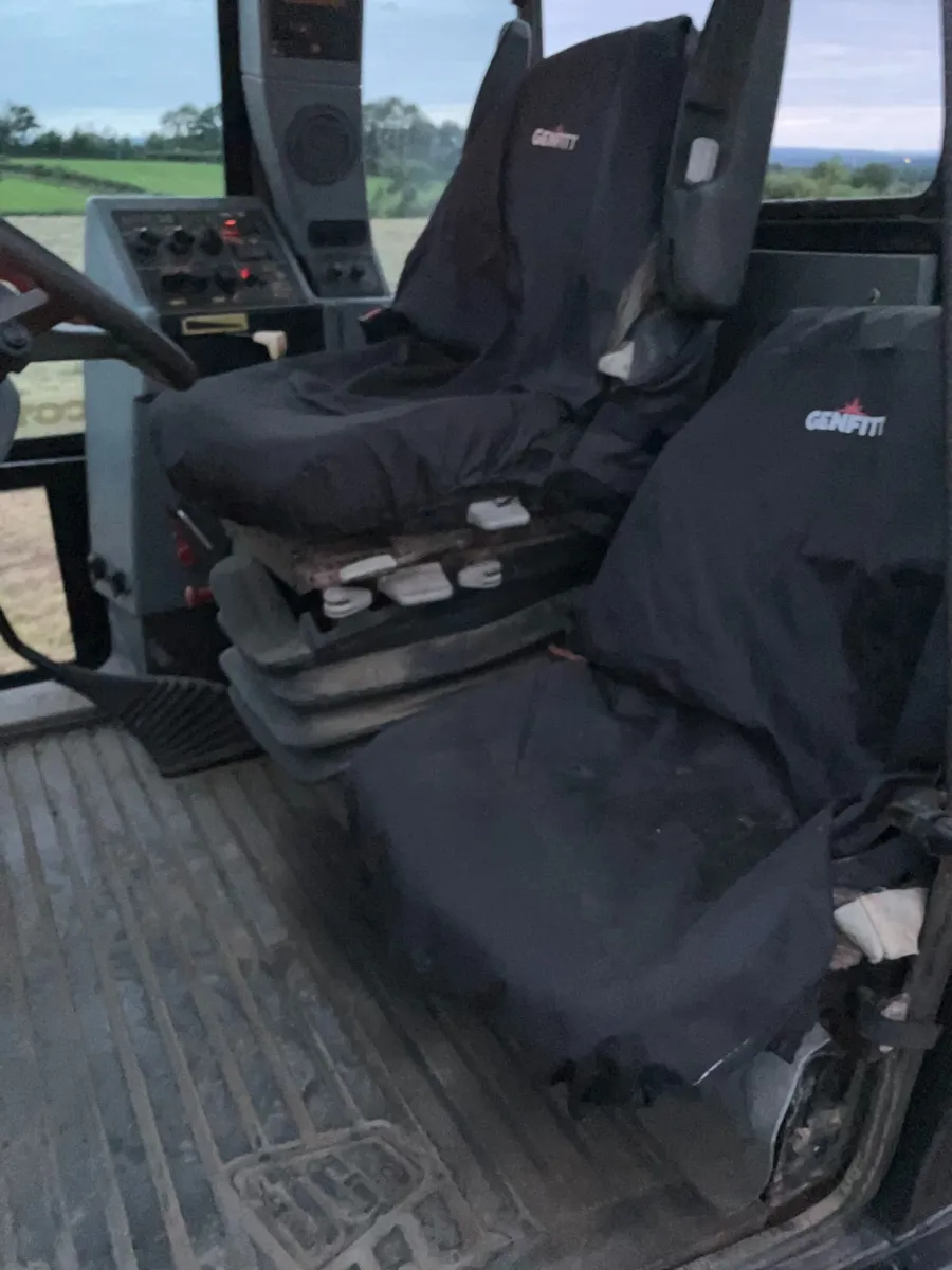 JCB Fastrac 2135 - Image 2
