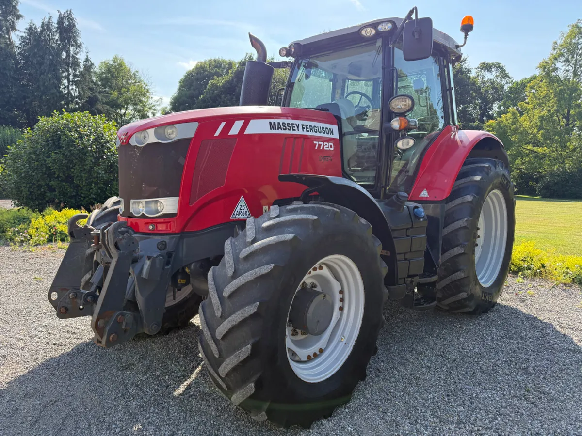 2017 Massey Ferguson 7720 Links and PTO €46950 - Image 2