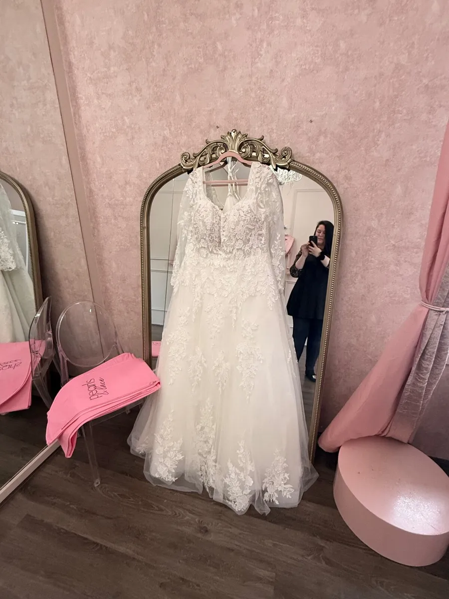 Wedding Dress UK 22-24 - Image 2
