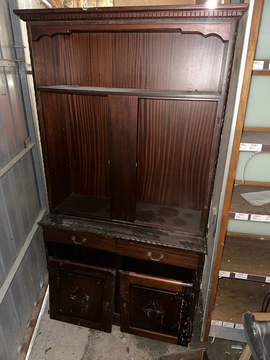 Kitchen cabinets - Image 2