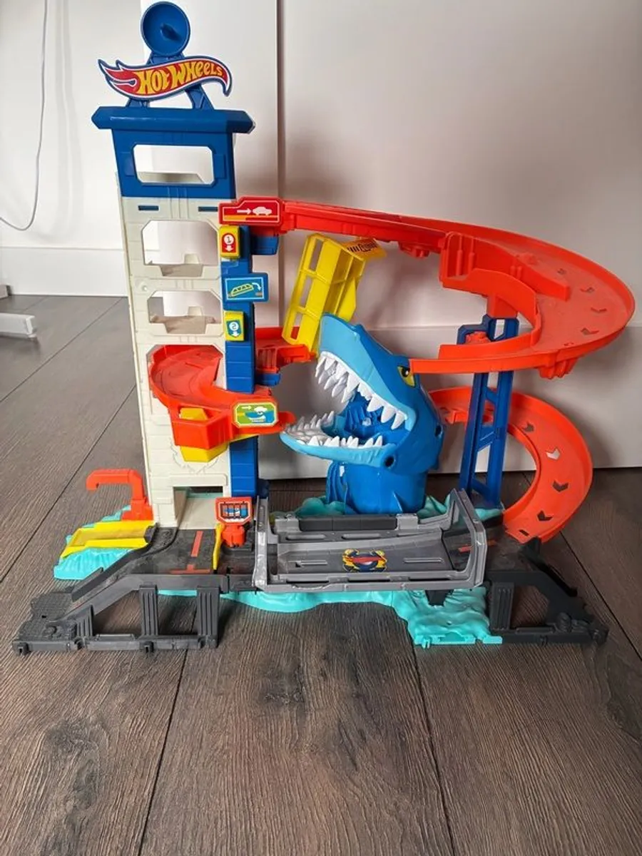 toy - Image 1