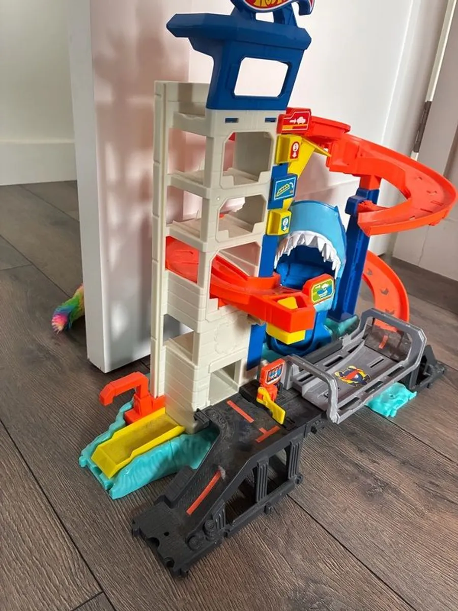toy - Image 2