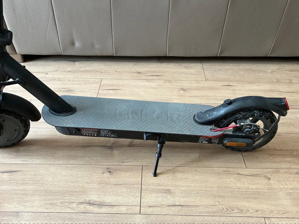 Electric scooter - Image 2