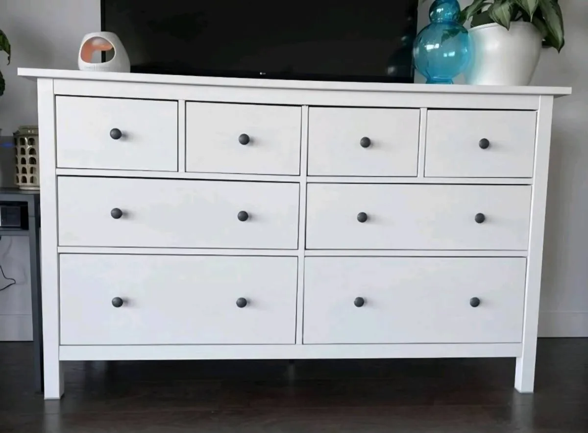 Ikea Hemnes Chest of 8 drawers 160x96cm