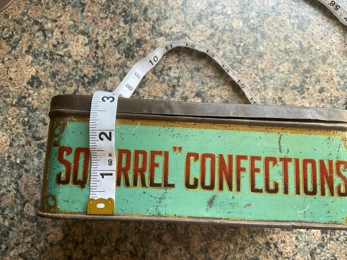 Antique tin. - Image 4