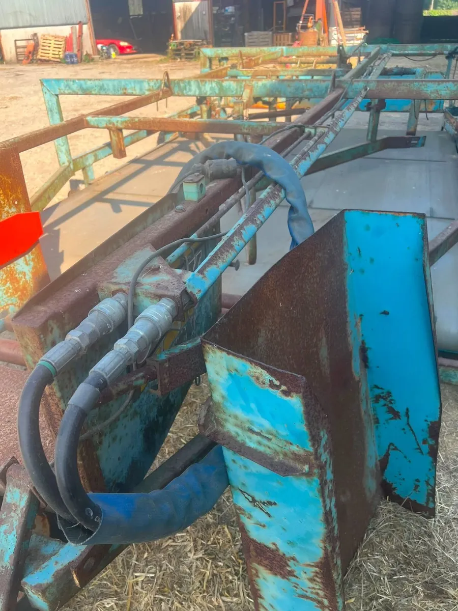 Cooks hydraulic flat 8 bale sleigh - Image 4
