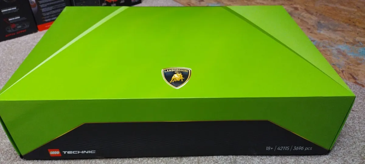 Lego Technic 42115 Lamborghini Sián FKP 37 - Image 1