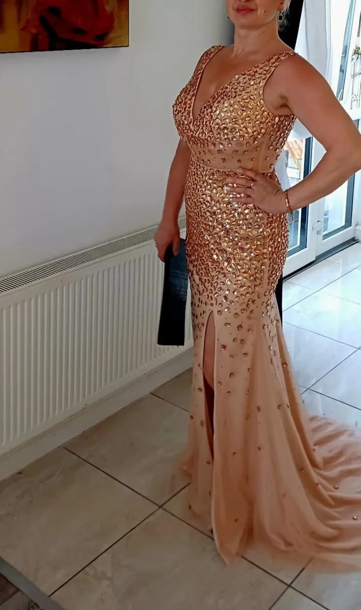 Guest Wedding  dresses 👗 😍 - Image 1