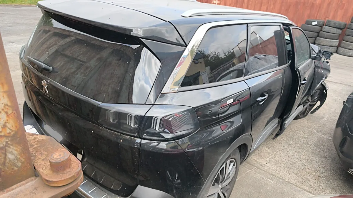 2024 Peugeot 5008, 1.5 Diesel - Image 3