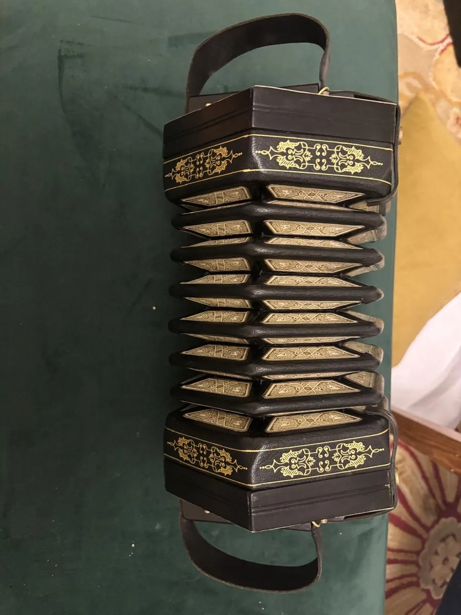 Jefferies Concertina - Image 2