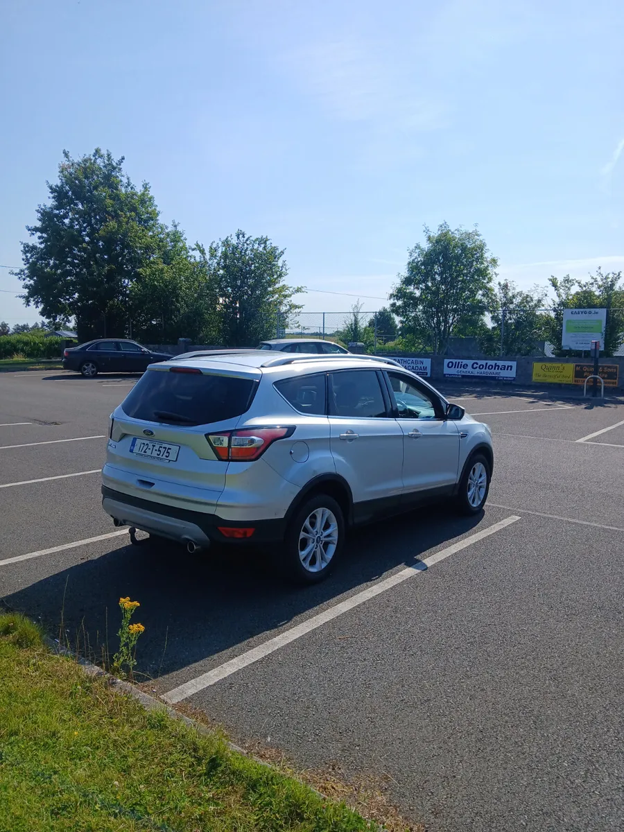 2017 Ford Kuga 2.0tdci 5 Seater Crew Cab - Image 2