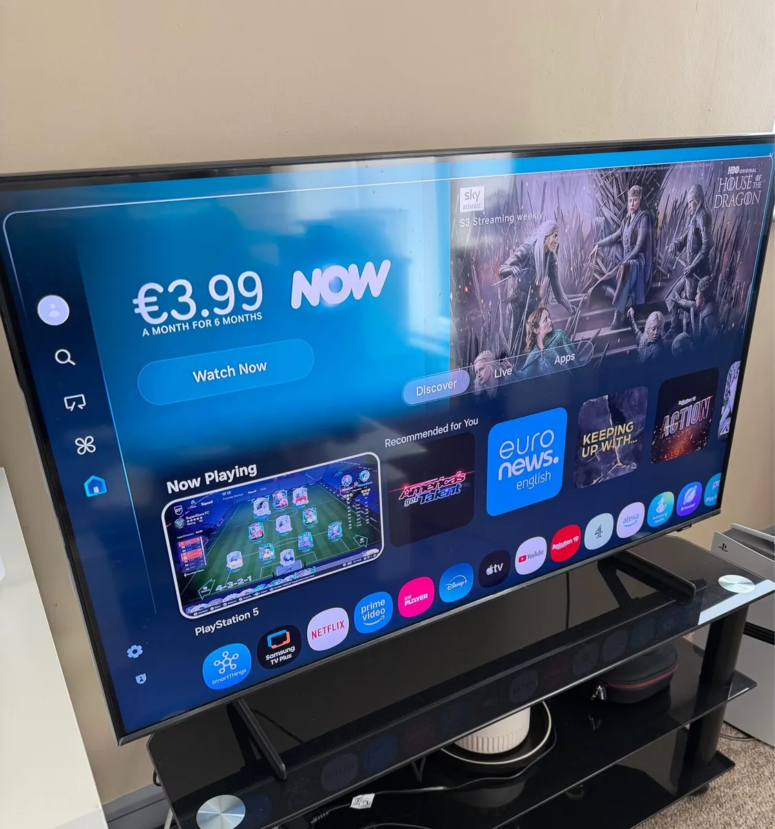 Samsung 43 Inch Q60C QLED 4K Smart TV - Image 1