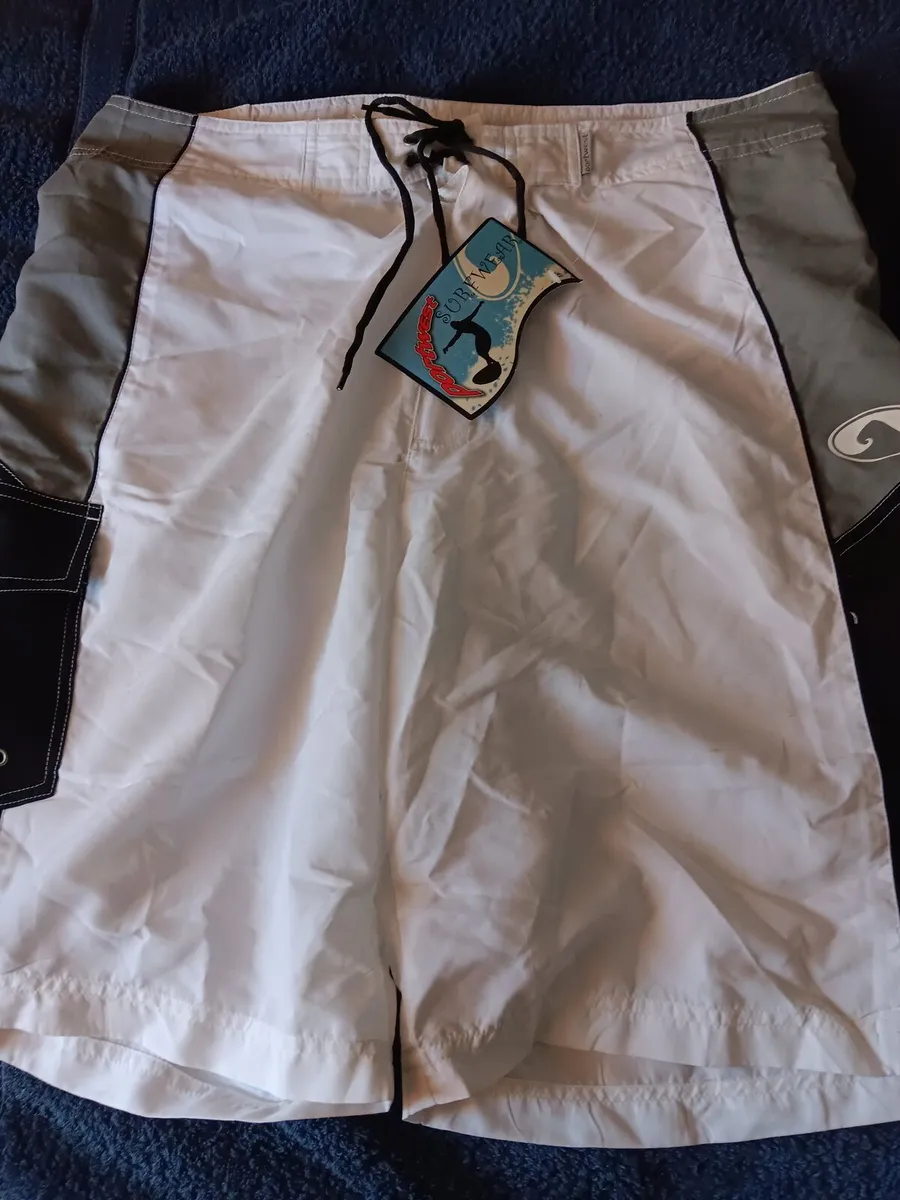 SURFING/BOARD SHORTS (NEW) - Image 1