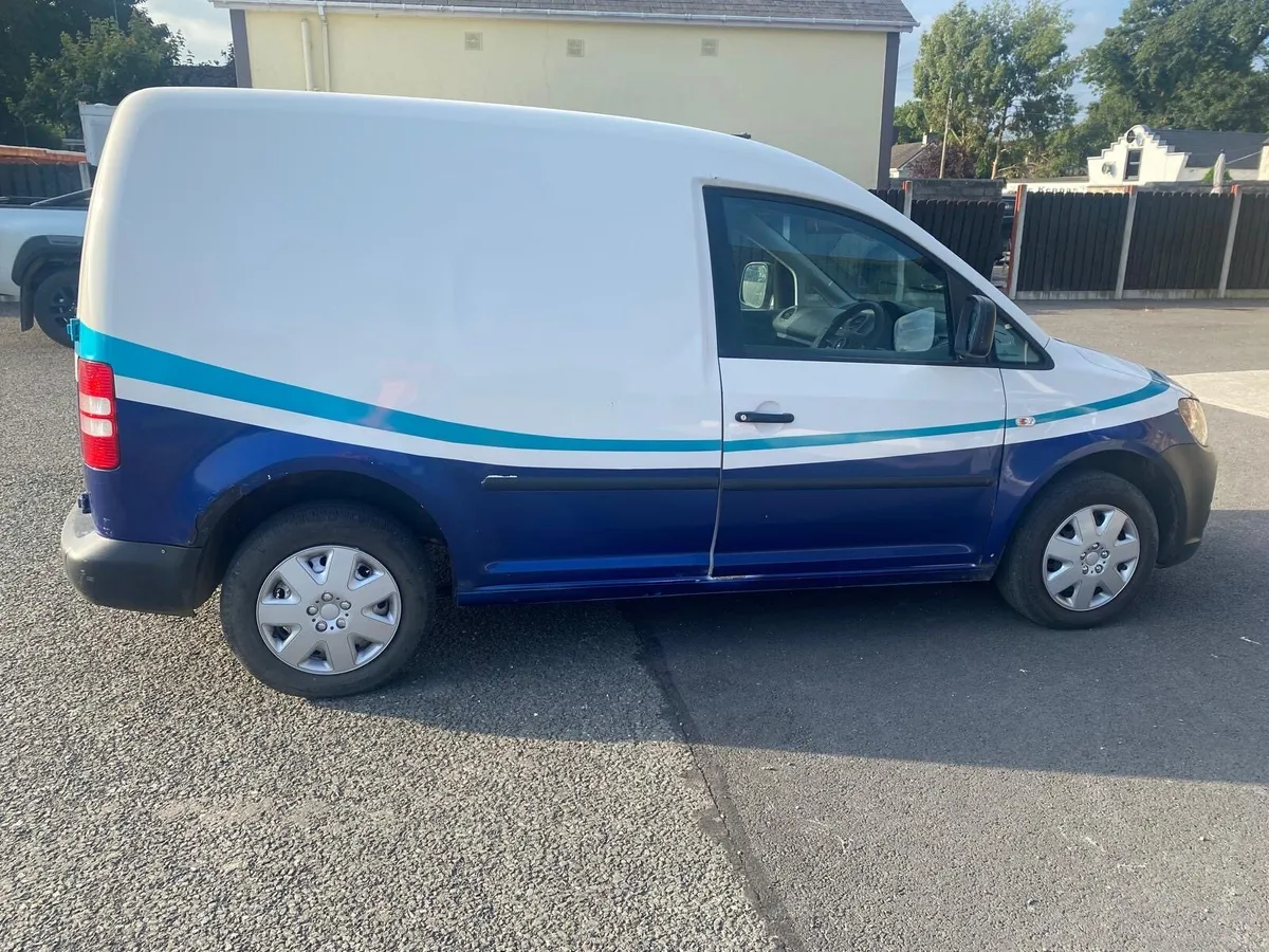 Volkswagen caddy - Image 3