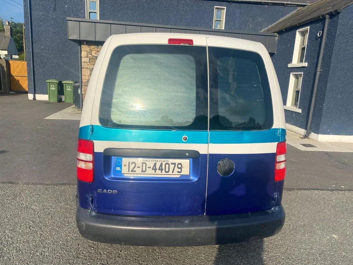 Volkswagen caddy - Image 4