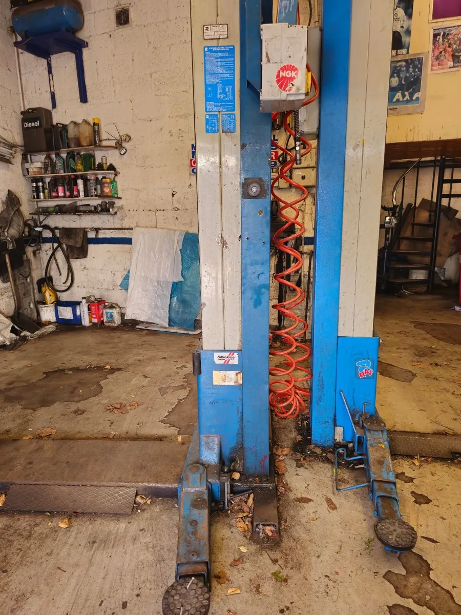 Garage equipment - Image 3