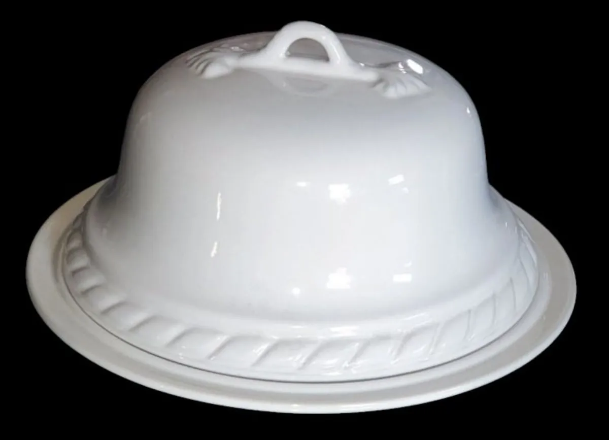Vintage Harrods Large White Ironstone Cheese Dome - Image 4